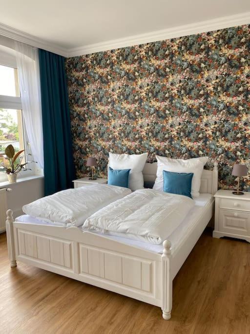 2-Zimmer Zentral In Ferdinandshof, Wlan Modern Ngoại thất bức ảnh